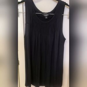 Simply Vera Black Pleated Top